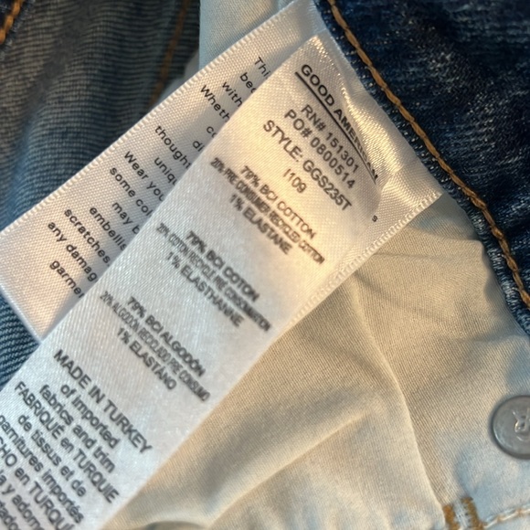 Good American Shorts - Picture 4 of 7